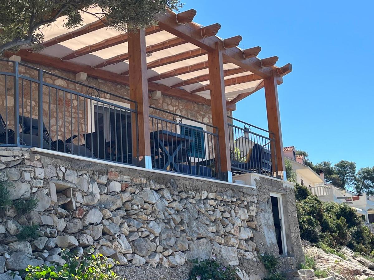 Seaside Cottage Maslina Gdinj Exterior photo