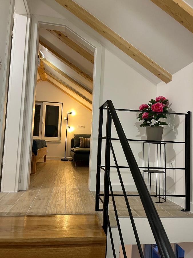 Seaside Cottage Maslina Gdinj Exterior photo